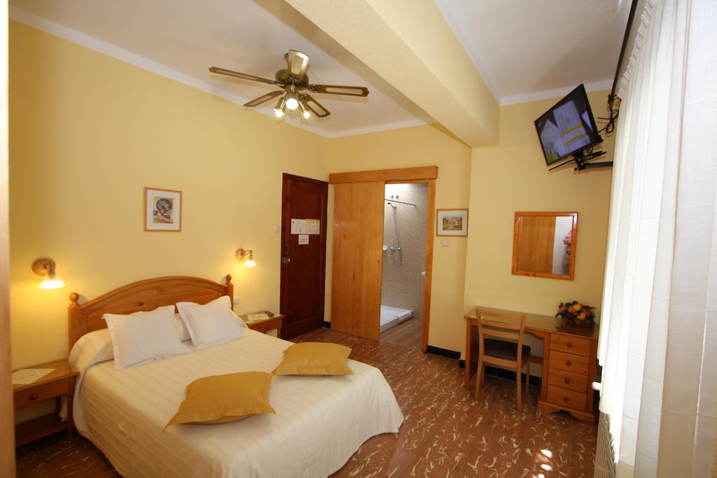 Hotel Sol Беникарло Номер фото